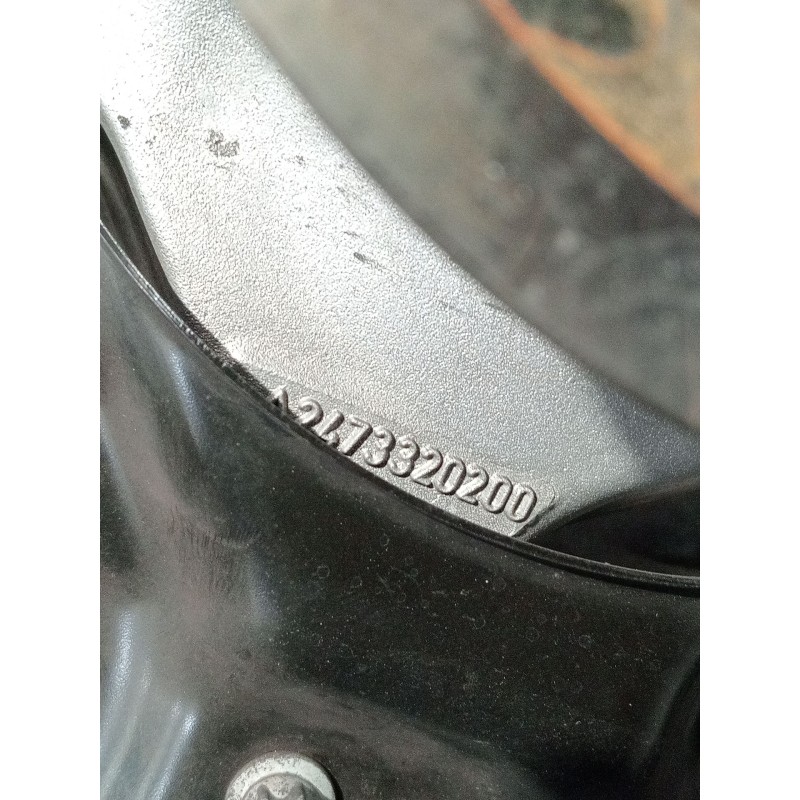 Recambio de mangueta delantera derecha para mercedes-benz cla shooting brake (x118) cla 200 d (118.612) referencia OEM IAM A2473