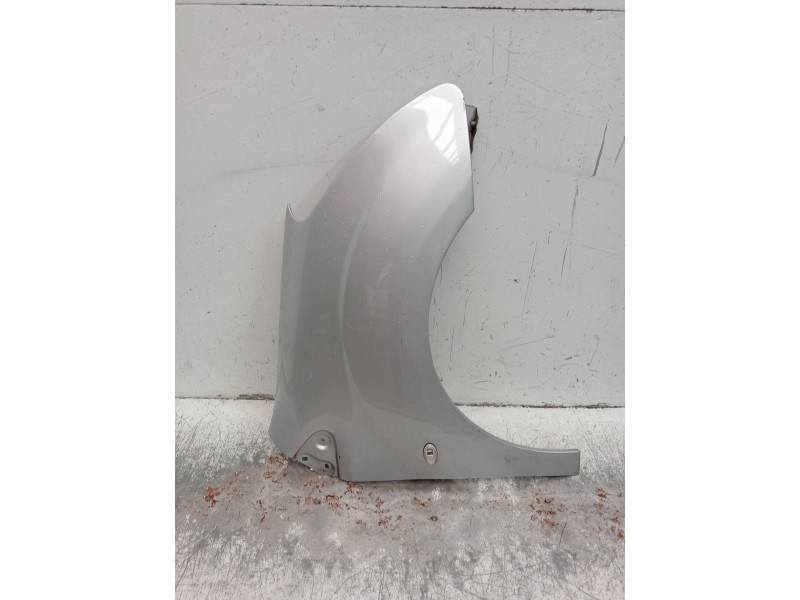 Recambio de aleta delantera derecha para peugeot partner tepee 1.6 hdi 90 referencia OEM IAM   