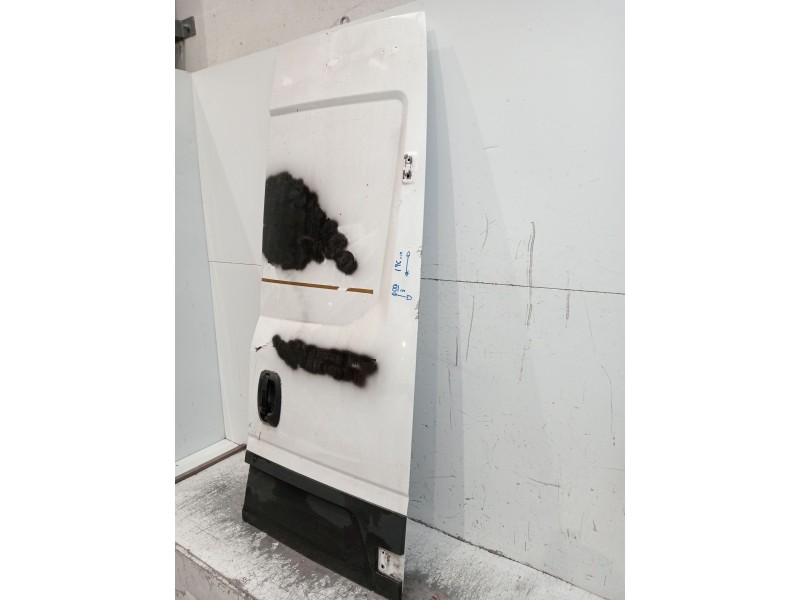 Recambio de puerta trasera derecha para iveco daily vi furgoneta 33s13, 35s13, 35c13 referencia OEM IAM  5P 