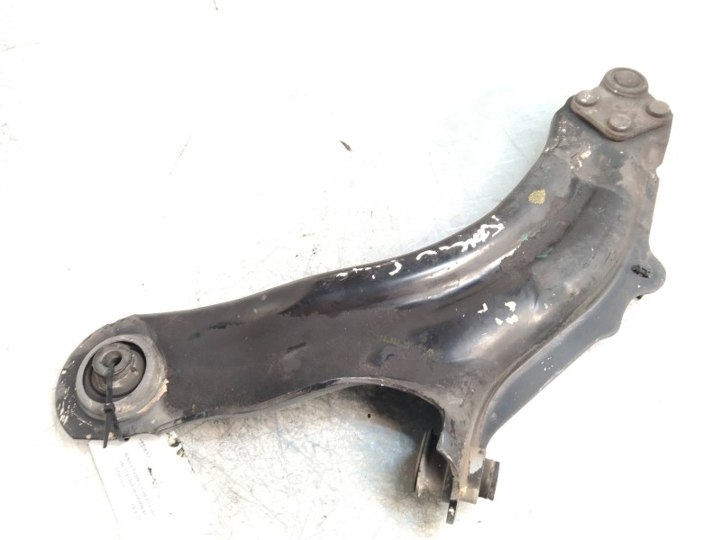 Recambio de brazo suspension inferior delantero derecho para renault kangoo dynamique referencia OEM IAM   