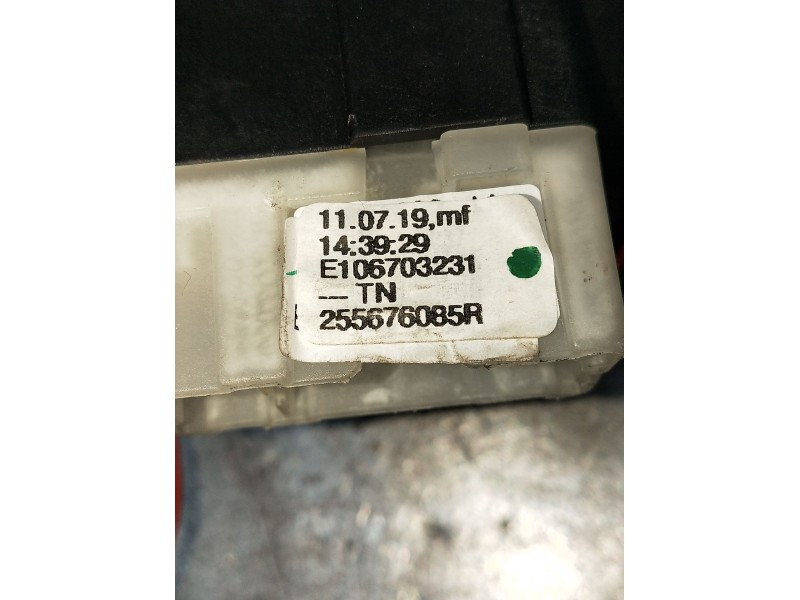 Recambio de mando luces para renault clio iv limited referencia OEM IAM 255676085R E106703231 