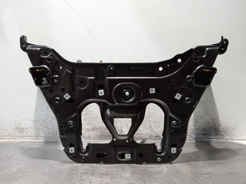 Recambio de puente delantero para mercedes-benz cla shooting brake (x118) cla 200 d (118.612) referencia OEM IAM A1776207101 CUN