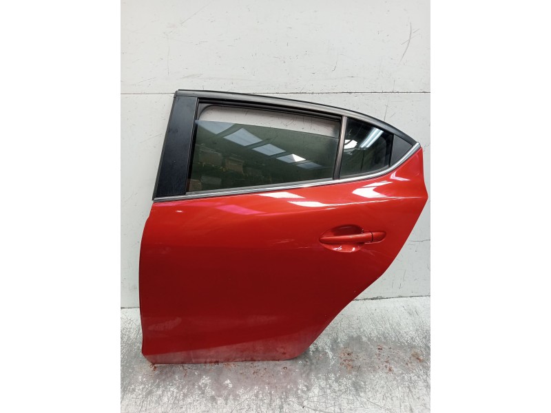 Recambio de puerta trasera izquierda para mazda 3 (bm, bn) 2.2 d referencia OEM IAM   