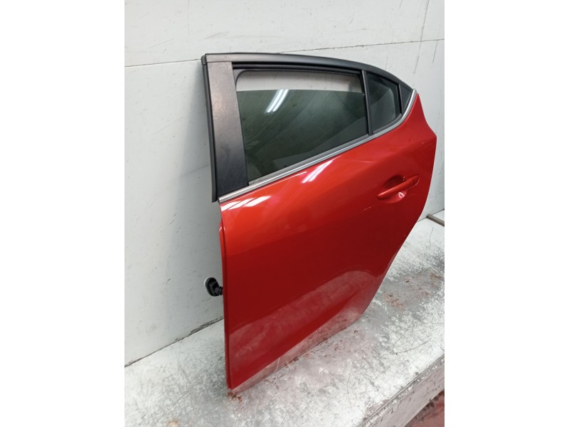 Recambio de puerta trasera izquierda para mazda 3 (bm, bn) 2.2 d referencia OEM IAM   