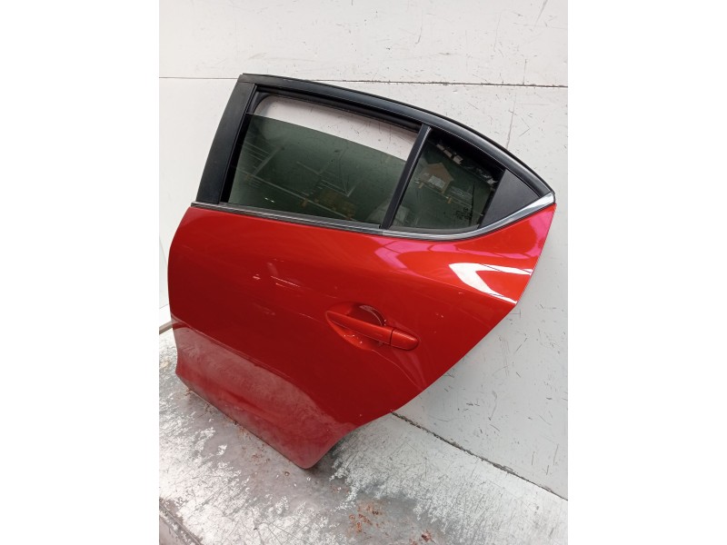 Recambio de puerta trasera izquierda para mazda 3 (bm, bn) 2.2 d referencia OEM IAM   