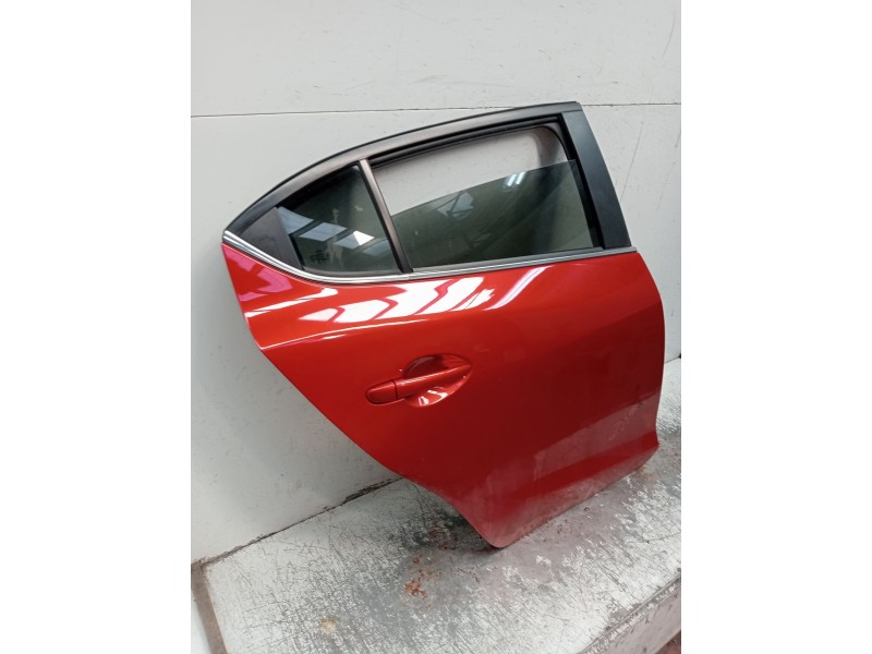 Recambio de puerta trasera derecha para mazda 3 (bm, bn) 2.2 d referencia OEM IAM   
