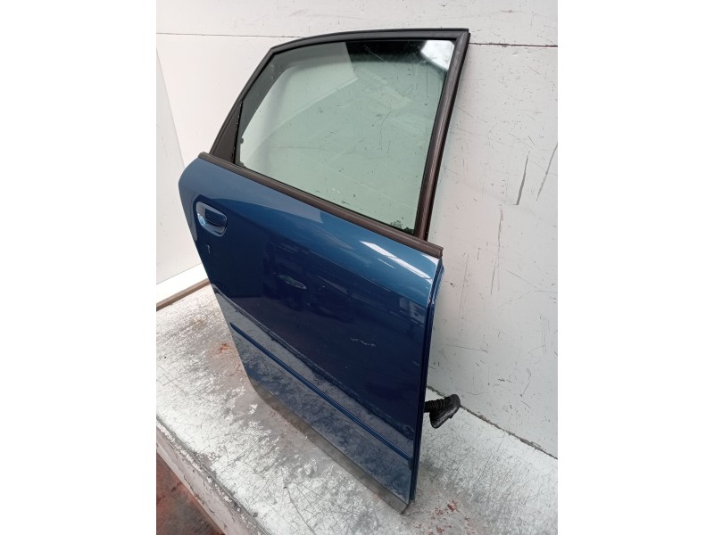 Recambio de puerta trasera derecha para audi a4 b6 (8e2) 2.0 referencia OEM IAM   