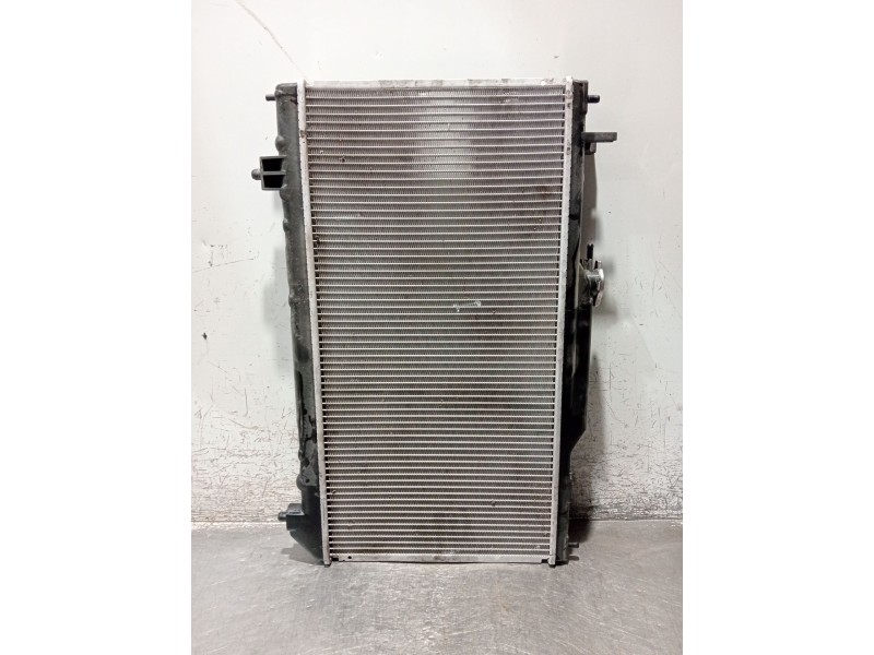 Recambio de radiador agua para toyota avensis (_t22_) 1.6 (at220_) referencia OEM IAM   