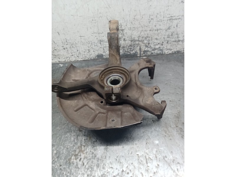 Recambio de mangueta delantera izquierda para volkswagen jetta ii (19e, 1g2, 165) 1.6 referencia OEM IAM   