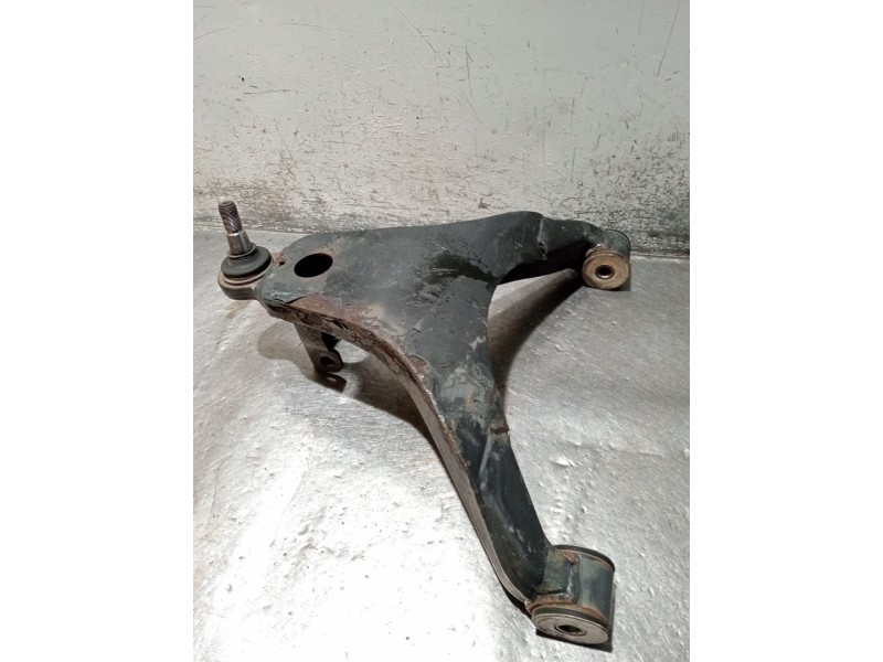 Recambio de brazo suspension inferior delantero izquierdo para iveco daily vi furgoneta 33s13, 35s13, 35c13 referencia OEM IAM 5