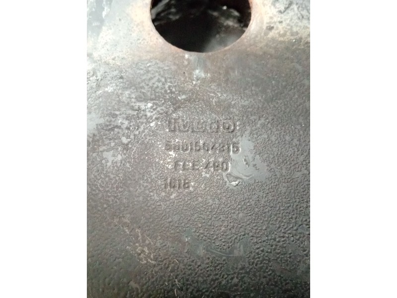 Recambio de brazo suspension inferior delantero izquierdo para iveco daily vi furgoneta 33s13, 35s13, 35c13 referencia OEM IAM 5