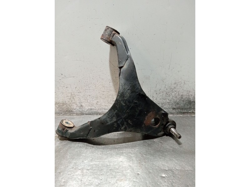 Recambio de brazo suspension inferior delantero derecho para iveco daily vi furgoneta 33s13, 35s13, 35c13 referencia OEM IAM 580