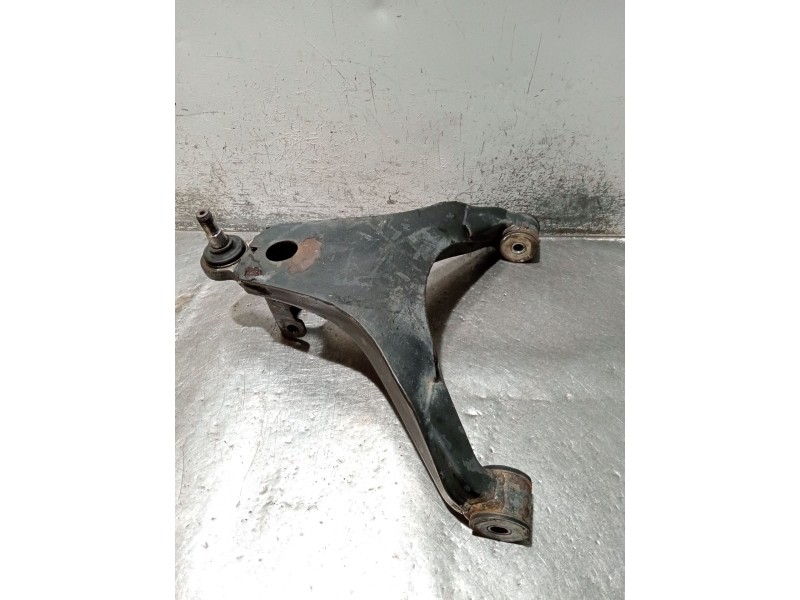 Recambio de brazo suspension inferior delantero derecho para iveco daily vi furgoneta 33s13, 35s13, 35c13 referencia OEM IAM 580