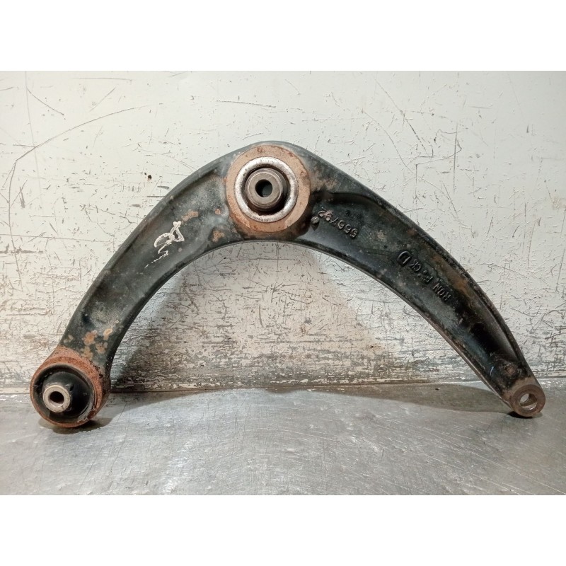 Recambio de brazo suspension inferior delantero derecho para peugeot partner tepee 1.6 hdi 90 referencia OEM IAM 566792  