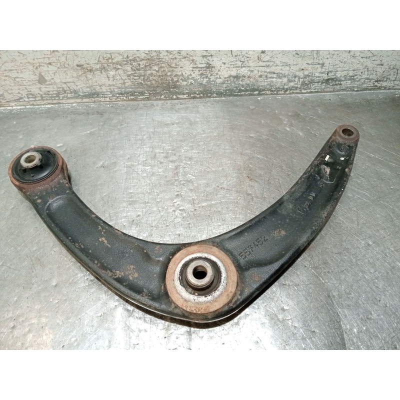 Recambio de brazo suspension inferior delantero izquierdo para peugeot partner tepee 1.6 hdi 90 referencia OEM IAM 557452  