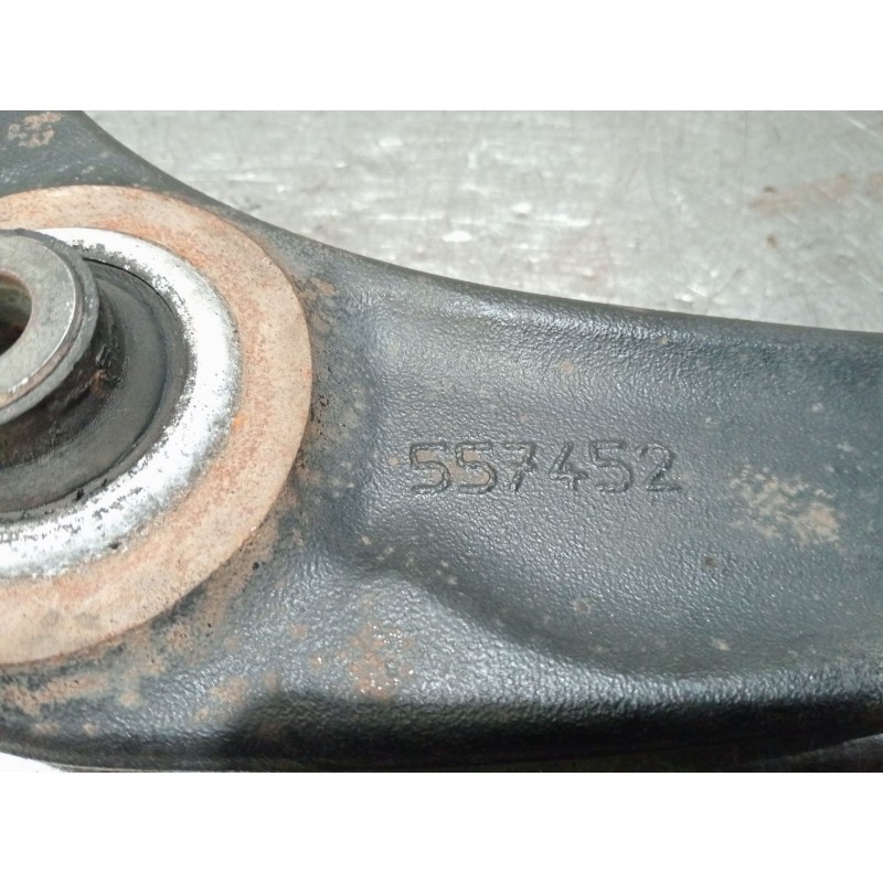 Recambio de brazo suspension inferior delantero izquierdo para peugeot partner tepee 1.6 hdi 90 referencia OEM IAM 557452  
