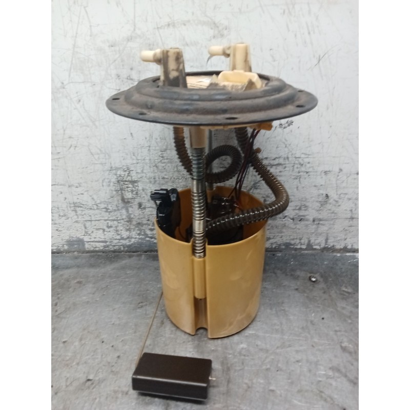 Recambio de bomba combustible para kia cee´d sw (ed) 2.0 crdi 140 referencia OEM IAM 311101H900  