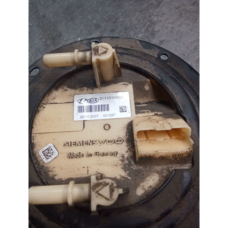 Recambio de bomba combustible para kia cee´d sw (ed) 2.0 crdi 140 referencia OEM IAM 311101H900  