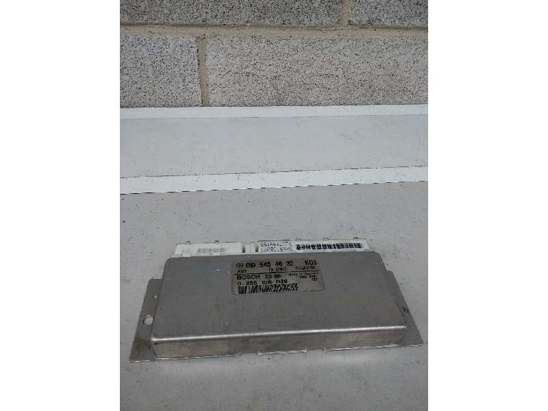 Recambio de centralita abs para mercedes clase c (w202) berlina 1.8 16v cat referencia OEM IAM 0265108029 0195454632 