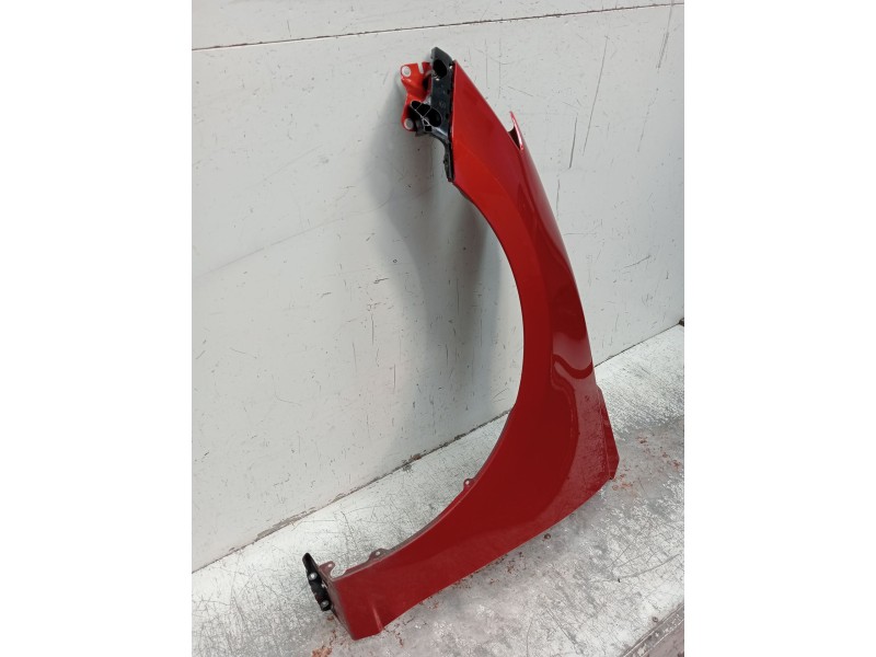 Recambio de aleta delantera izquierda para mazda 3 (bm, bn) 2.2 d referencia OEM IAM   