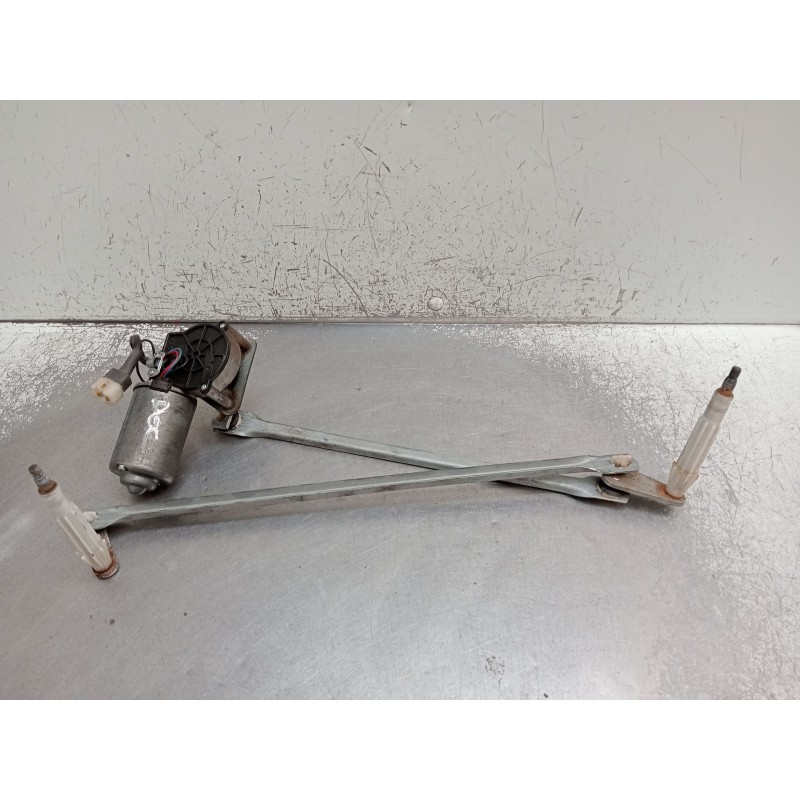Recambio de motor limpia delantero para iveco massif single cab 3.0 hpi referencia OEM IAM 11190062000 180703T 