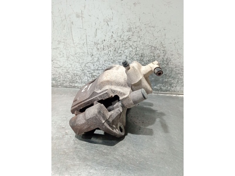 Recambio de pinza freno delantera izquierda para toyota avensis (_t22_) 1.6 (at220_) referencia OEM IAM   