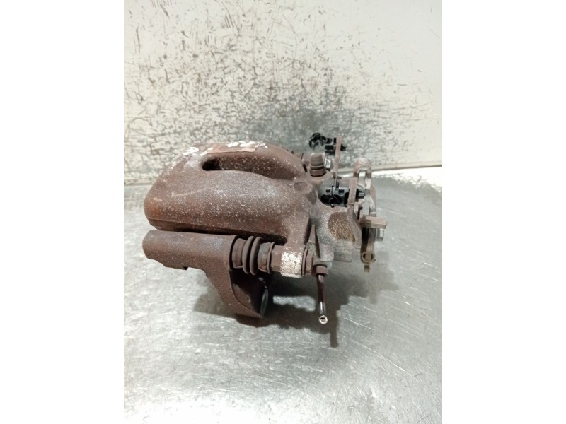 Recambio de pinza freno trasera izquierda para peugeot partner tepee 1.6 hdi 90 referencia OEM IAM 9803120580  