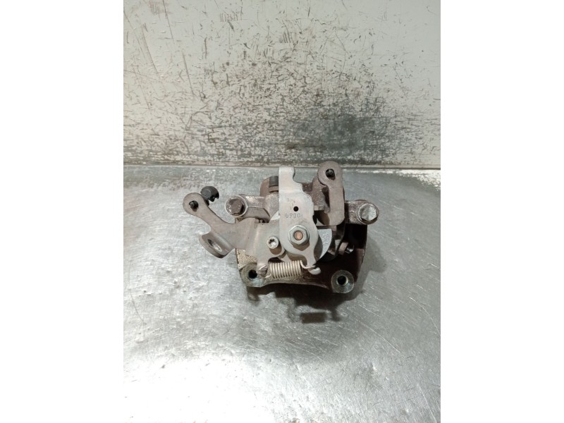 Recambio de pinza freno trasera derecha para peugeot partner tepee 1.6 hdi 90 referencia OEM IAM 9803120680 32054077 