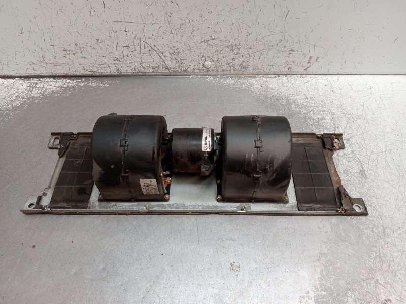 Recambio de motor calefaccion para iveco massif single cab 3.0 hpi referencia OEM IAM 008A5402  