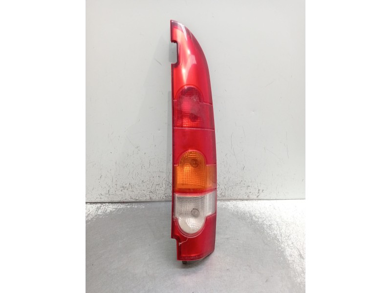 Recambio de piloto trasero derecho para renault kangoo express (fc0/1_) 1.9 dci 4x4 (fc0v) referencia OEM IAM   