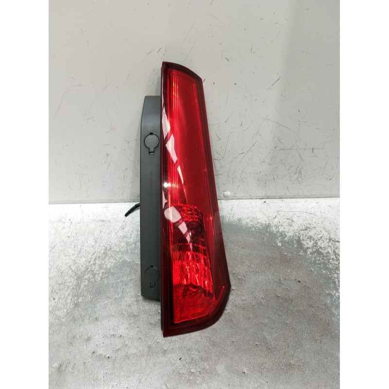 Recambio de piloto trasero derecho para kia cee´d sw (ed) 2.0 crdi 140 referencia OEM IAM   