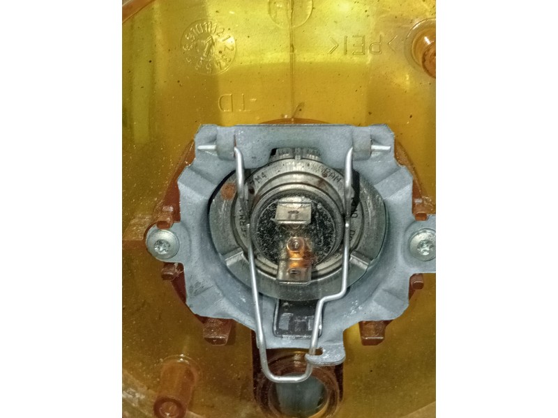 Recambio de faro derecho para iveco massif single cab 3.0 hpi referencia OEM IAM 89205941  