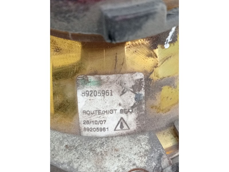 Recambio de faro izquierdo para iveco massif single cab 3.0 hpi referencia OEM IAM 89205961  