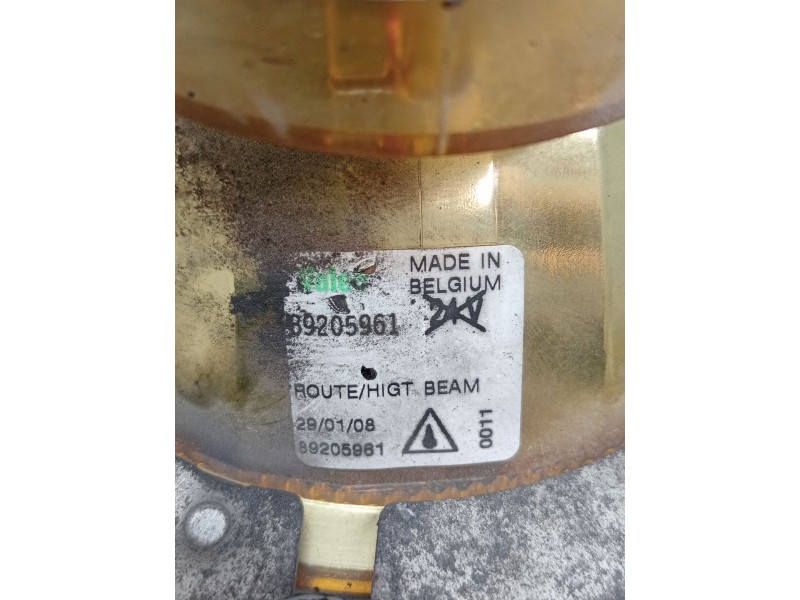 Recambio de faro izquierdo para iveco massif single cab 3.0 hpi referencia OEM IAM 89205961  