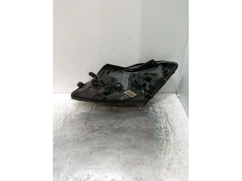 Recambio de faro derecho para kia cee´d sw (ed) 2.0 crdi 140 referencia OEM IAM 921021H000  