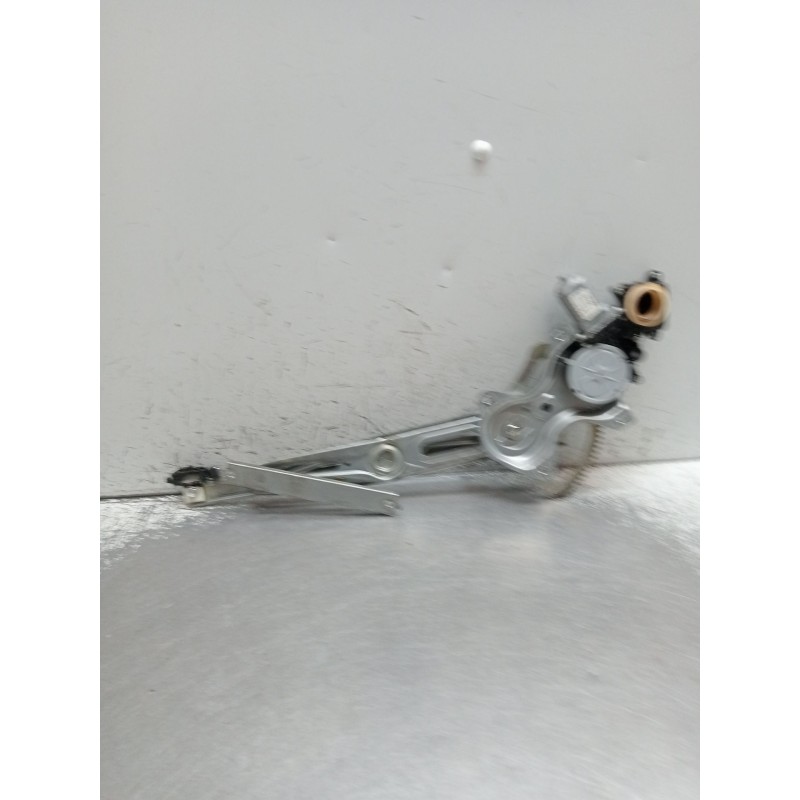 Recambio de motor elevalunas delantero izquierdo para toyota auris (_e15_) 1.4 d-4d (nde150_) referencia OEM IAM 8570202020 9619