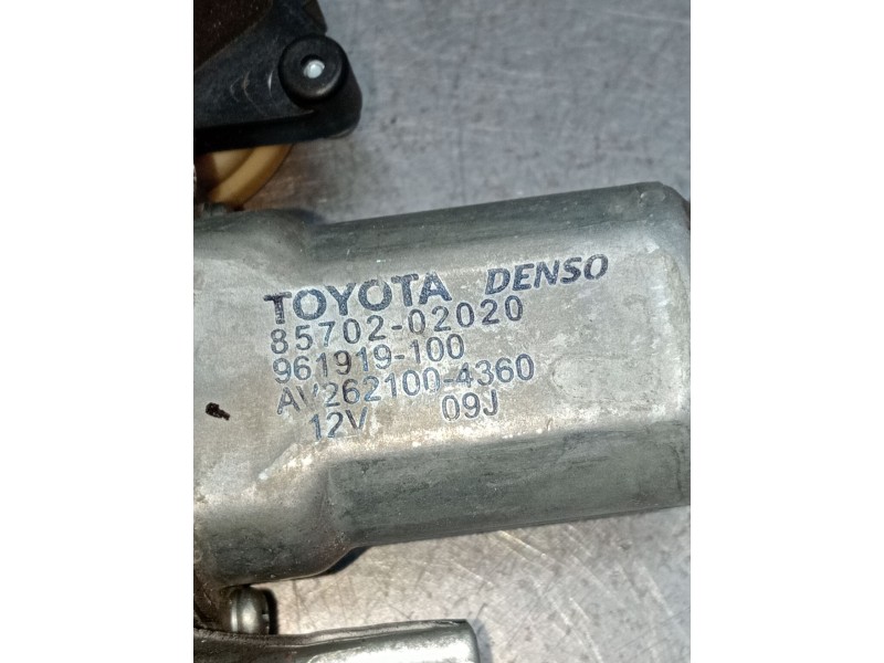 Recambio de motor elevalunas delantero izquierdo para toyota auris (_e15_) 1.4 d-4d (nde150_) referencia OEM IAM 8570202020 9619