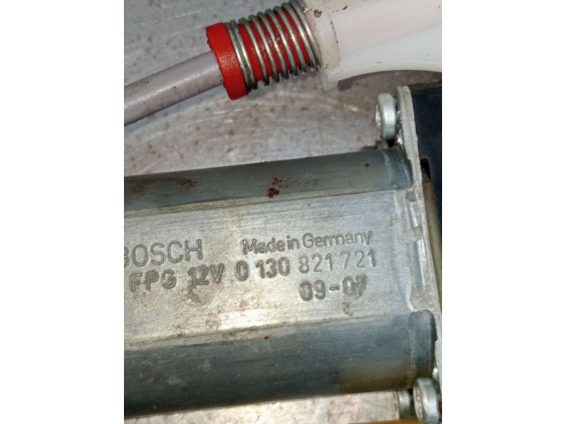 Recambio de elevalunas delantero izquierdo para iveco massif single cab 3.0 hpi referencia OEM IAM 0130821721  