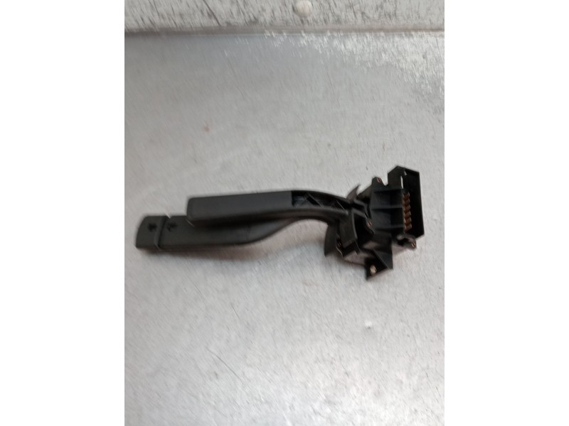 Recambio de mando limpia para iveco massif single cab 3.0 hpi referencia OEM IAM   