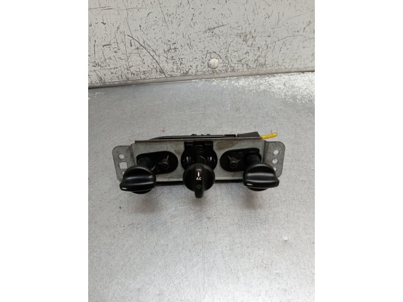 Recambio de mando calefaccion / aire acondicionado para ford escort vi (gal, aal, abl) 1.8 16v (eda, ehc) referencia OEM IAM 95A