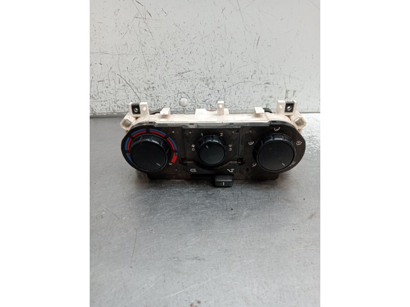 Recambio de mando calefaccion / aire acondicionado para iveco massif single cab 3.0 hpi referencia OEM IAM   