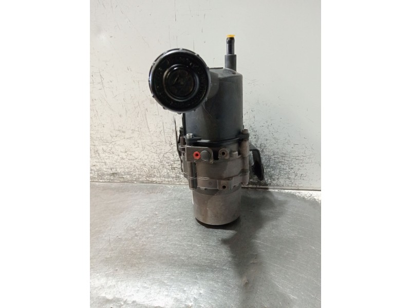 Recambio de bomba direccion para peugeot partner tepee 1.6 hdi 90 referencia OEM IAM V29018054D  