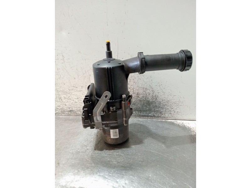 Recambio de bomba direccion para peugeot partner tepee 1.6 hdi 90 referencia OEM IAM V29018054D  