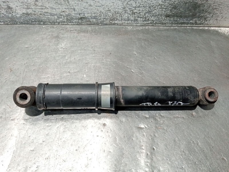 Recambio de amortiguador trasero izquierdo para renault kangoo referencia OEM IAM 562103493R 03081000467 