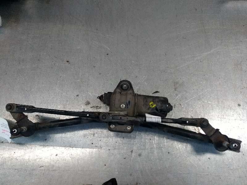 Recambio de motor limpia delantero para hyundai i30 1.6 crdi cat referencia OEM IAM   