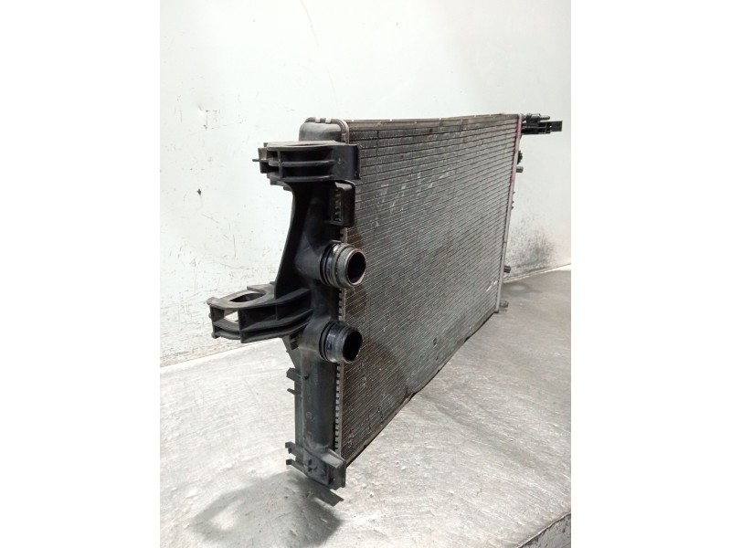 Recambio de radiador agua para iveco daily vi furgoneta 33s13, 35s13, 35c13 referencia OEM IAM 8A4760000  