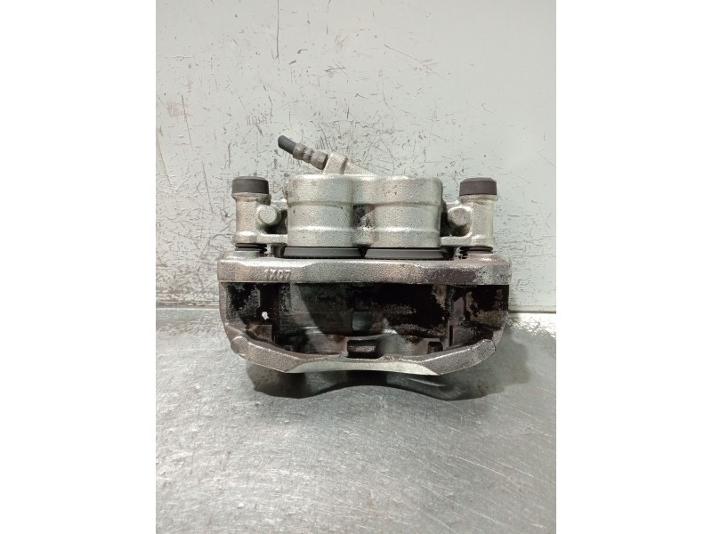 Recambio de pinza freno delantera derecha para iveco daily vi furgoneta 33s13, 35s13, 35c13 referencia OEM IAM   