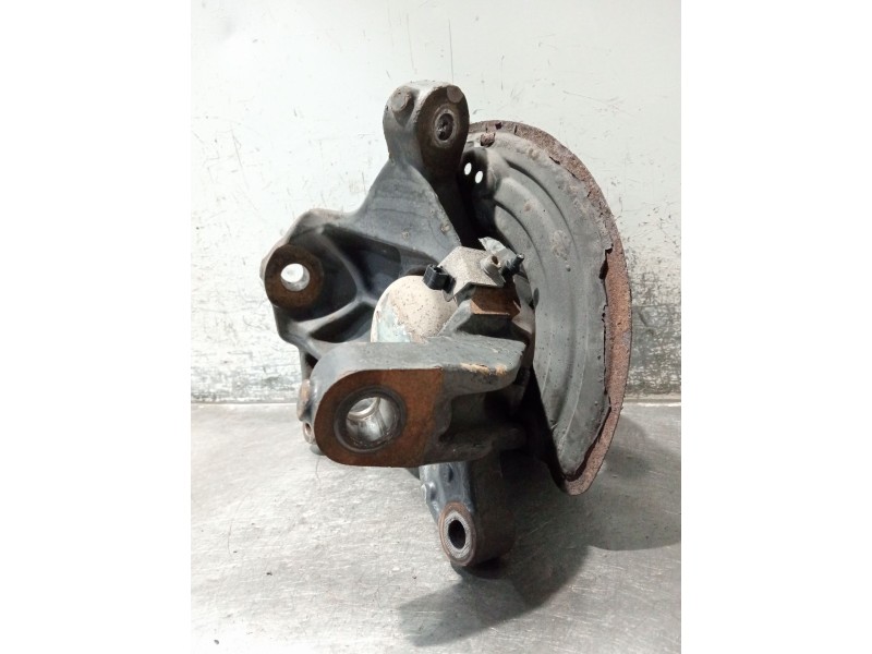 Recambio de mangueta delantera derecha para iveco daily vi furgoneta 33s13, 35s13, 35c13 referencia OEM IAM   