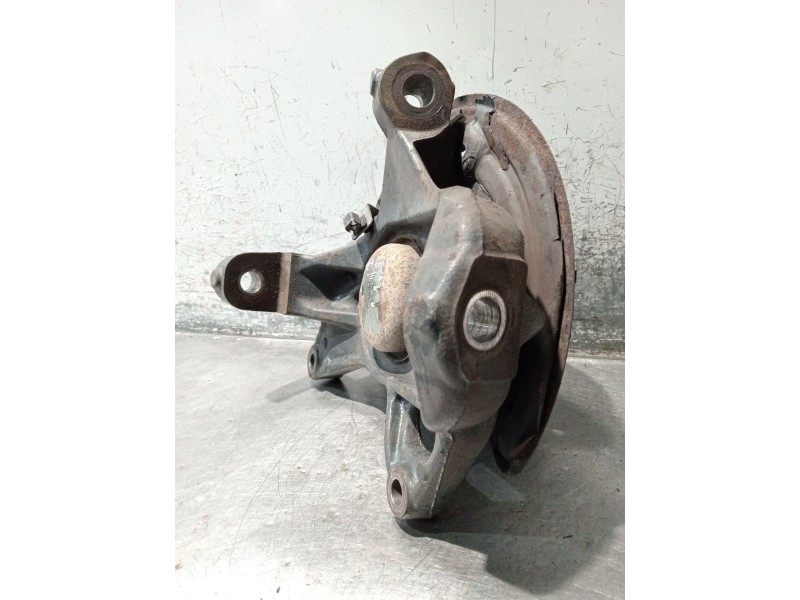 Recambio de mangueta delantera izquierda para iveco daily vi furgoneta 33s13, 35s13, 35c13 referencia OEM IAM   