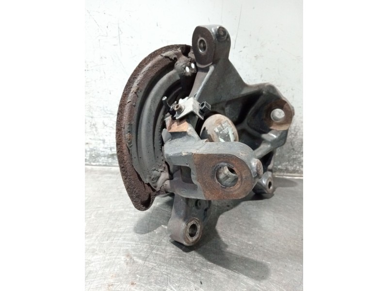 Recambio de mangueta delantera izquierda para iveco daily vi furgoneta 33s13, 35s13, 35c13 referencia OEM IAM   